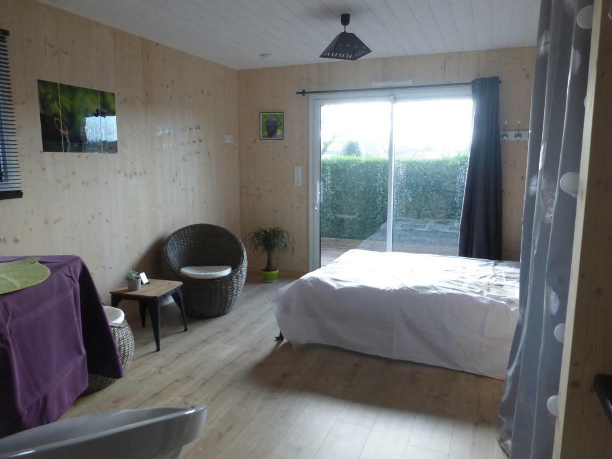 La Cabane Du Bonheur 莱塞比耶 外观 照片